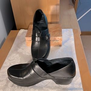 COPY - Dansko Tamara clogs